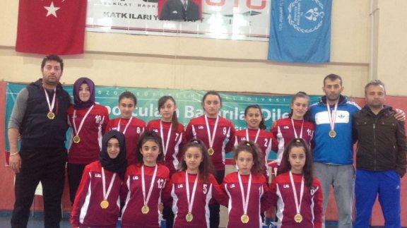 Yıldız Kızlar Futsal Takımımız Türkiye Finallerine Katılma Hakkı Elde Etti