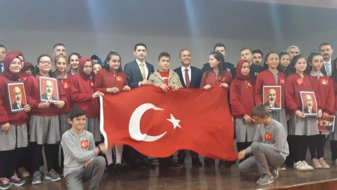 İlçemizde 12 Mart İstiklal Marşının Kabulü ve Mehmet Akif Ersoyu Anma Programı Gerçekleştirildi.